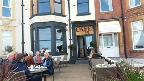 cafe 19 whitley bay